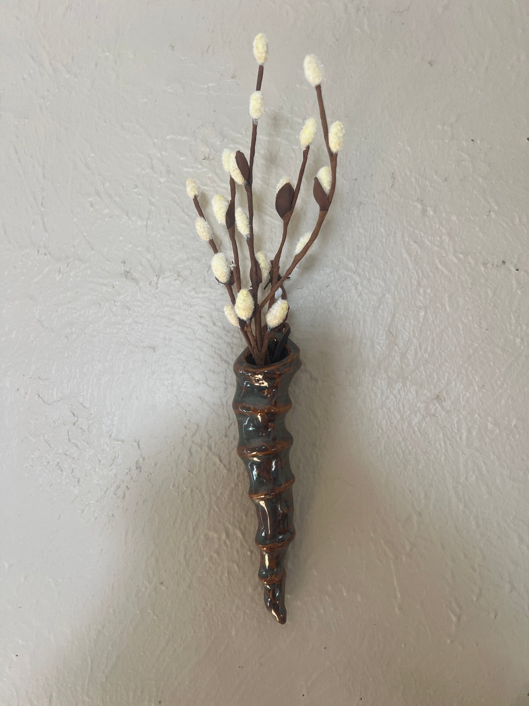 Small horn vase
