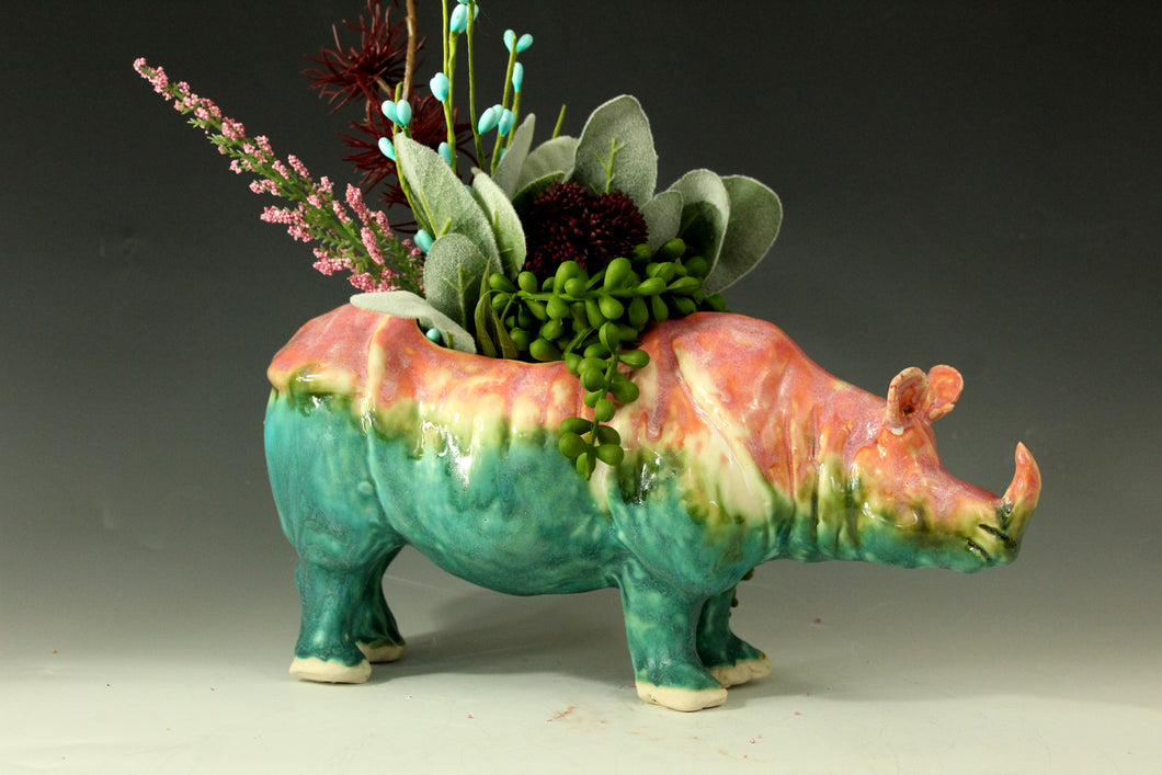 W Rhinoceros